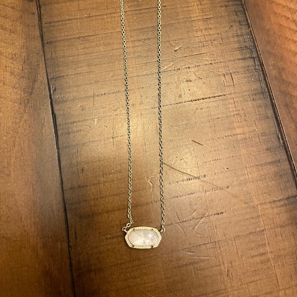 Kendra Scott Necklace - Picture 1 of 1